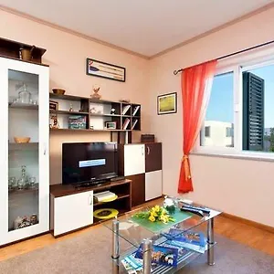 Lucy Apartman