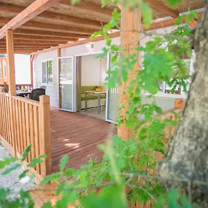 https://istria-mobile-homes-bijela-uvala.in-istria.net